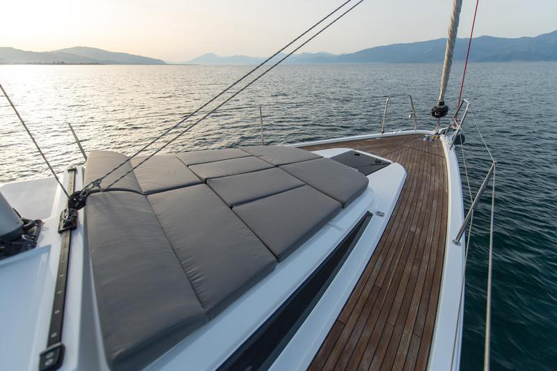 Book yachts online - sailboat - Bavaria C42 - Karpouzi | A/C, Bow Thruster, Full teak deck - rent