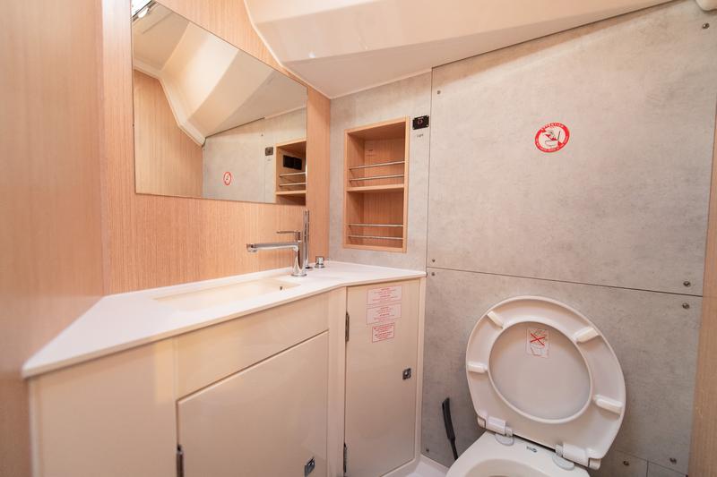 Book yachts online - sailboat - Bavaria C42 - Karpouzi | A/C, Bow Thruster, Full teak deck - rent