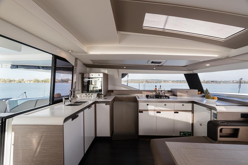 Book yachts online - catamaran - Elba 45 - Vienna Pearl | A/C, Gen, Water-maker, 12 pax - rent