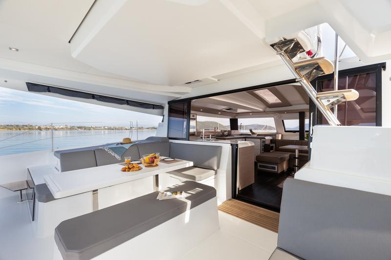 Book yachts online - catamaran - Elba 45 - Vienna Pearl | A/C, Gen, Water-maker, 12 pax - rent