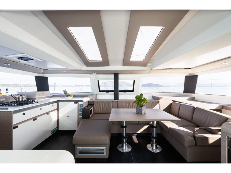 Book yachts online - catamaran - Elba 45 - Vienna Pearl | A/C, Gen, Water-maker, 12 pax - rent
