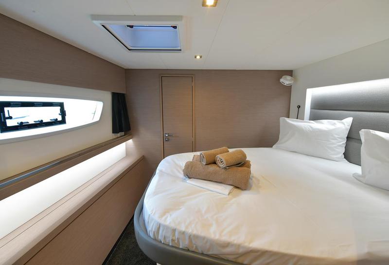 Book yachts online - catamaran - Saona 47 - Eclipsea | A/C, Gen, Water-maker, 12 pax - rent