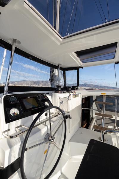 Book yachts online - catamaran - Lagoon 42 - Notorious | A/C, Gen, Watermaker, 12 pax - rent
