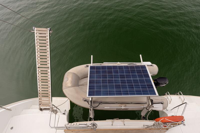 Book yachts online - catamaran - Lagoon 400 S2 - Seaker | Solar Panel, Inv 2000W - rent