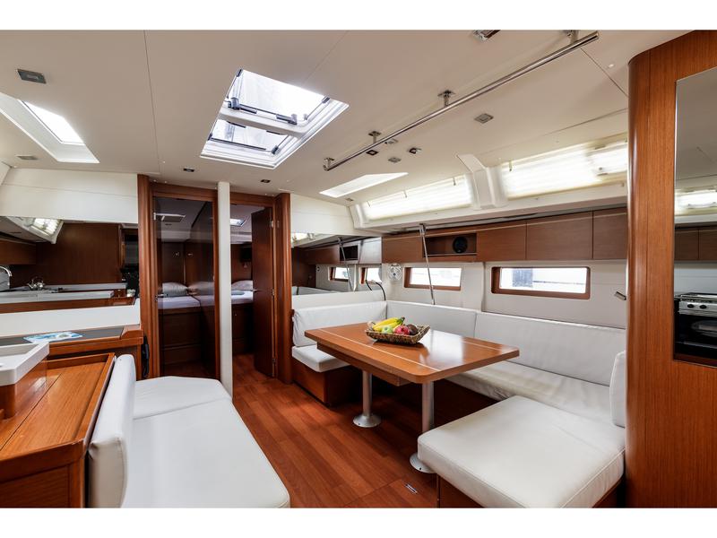 Book yachts online - sailboat - Oceanis 51.1 - Viennastar | A/C, Gen, Water maker, 12 pax - rent