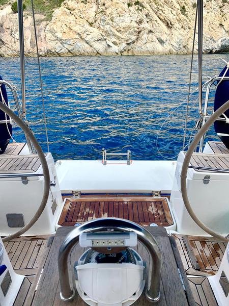 Book yachts online - sailboat - Dufour 425 - Surprise - rent