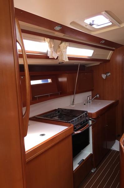 Book yachts online - sailboat - Dufour 425 - Surprise - rent