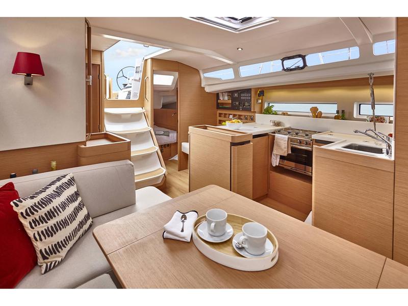 Book yachts online - sailboat - Sun Odyssey 440 - Sandy - rent