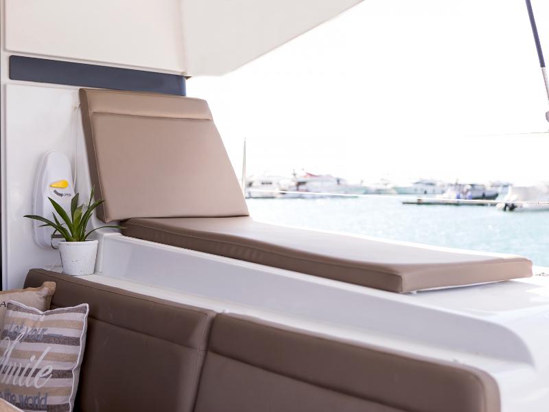 Book yachts online - catamaran - Lagoon 42 - San Giorgio - rent