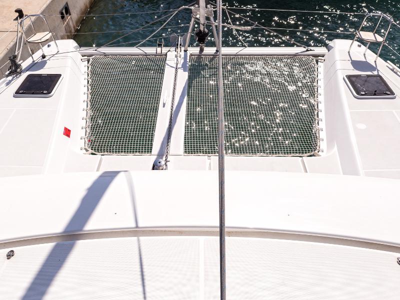Book yachts online - catamaran - Lagoon 42 - San Giorgio - rent