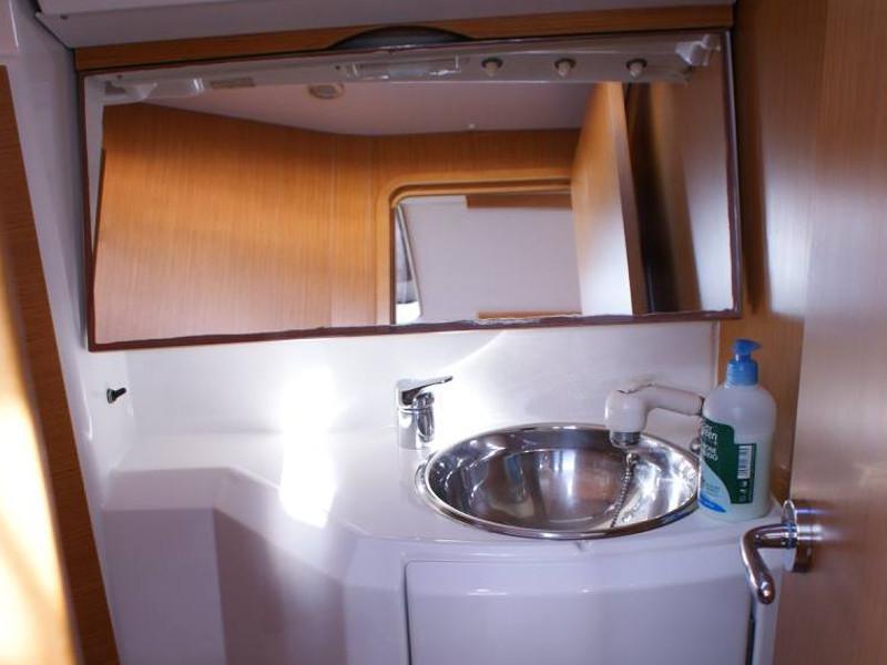 Book yachts online - sailboat - Sun Odyssey 36i - Frivola - rent