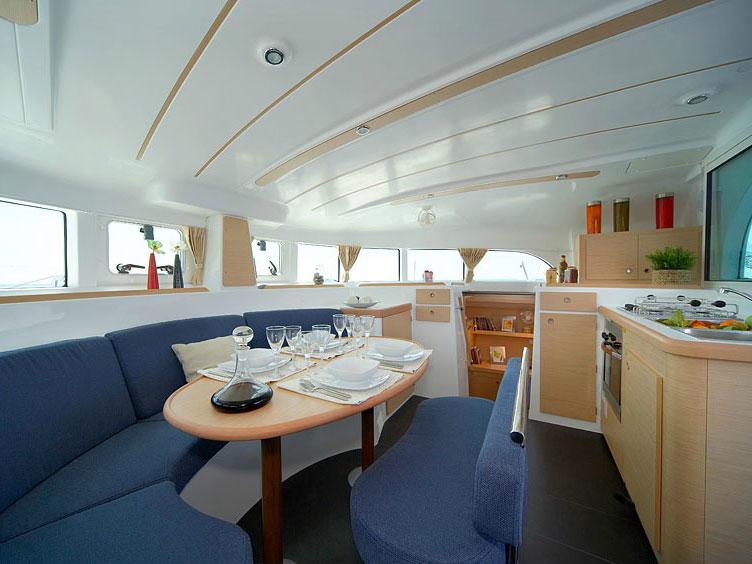 Book yachts online - catamaran - Lagoon 380 - L380-19-P - rent