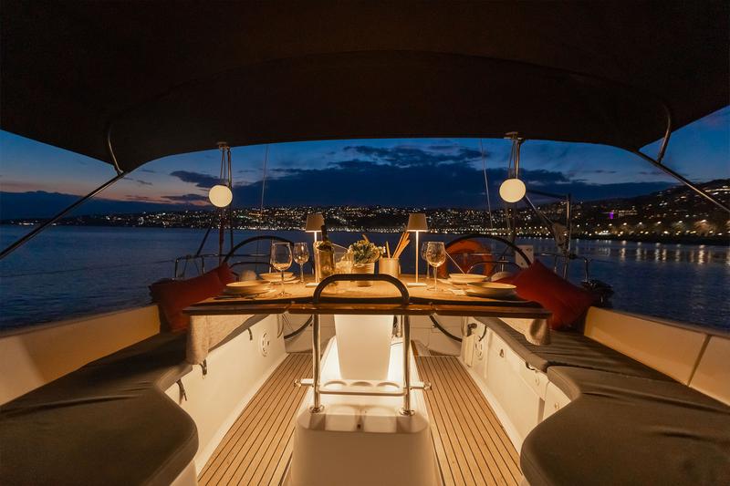 Book yachts online - sailboat - Jeanneau 53 - Melpomene - rent