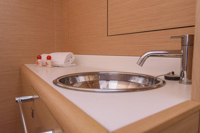 Book yachts online - sailboat - Sun Odyssey 449 - Birbona - rent