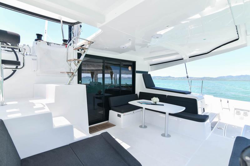 Book yachts online - catamaran - Lagoon 42 - 4Cab/4Hd - Cloud Dancer - rent