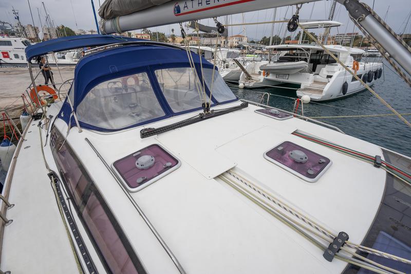 Book yachts online - sailboat - Jeanneau 53 (6 cab) - REGINA V - rent