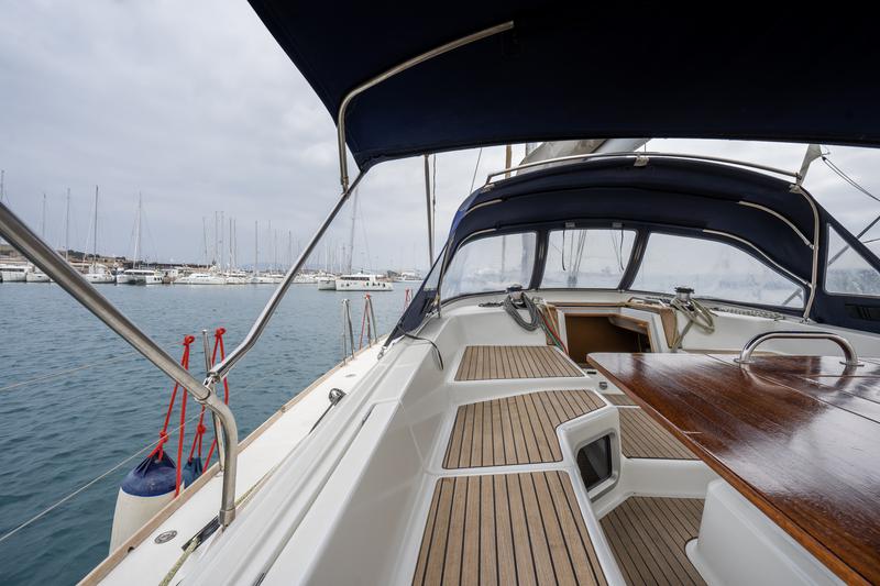 Book yachts online - sailboat - Jeanneau 53 (6 cab) - REGINA V - rent