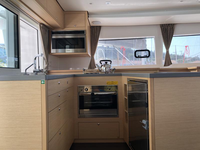 Book yachts online - catamaran - Lagoon 450F - ARISTOFANIS - rent