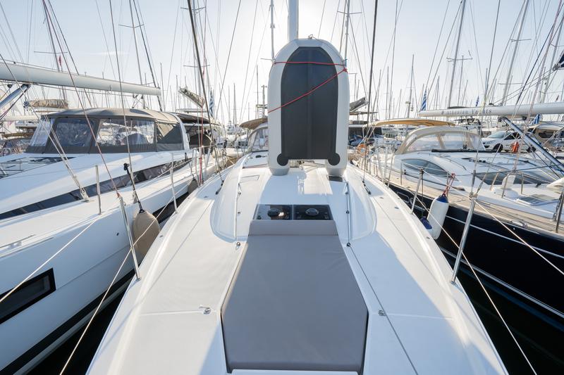 Book yachts online - sailboat - Jeanneau 54 - OUR LADY - rent