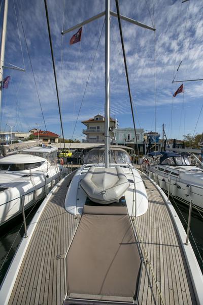 Book yachts online - sailboat - Jeanneau 54 - AMAZING ELLI - rent