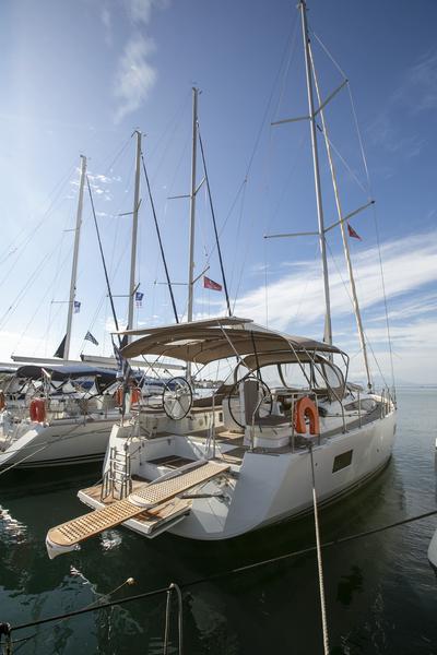 Book yachts online - sailboat - Jeanneau 54 - AMAZING ELLI - rent