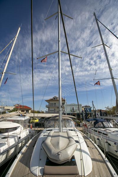 Book yachts online - sailboat - Jeanneau 54 - AMAZING ELLI - rent