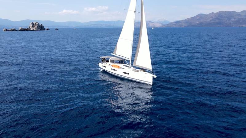 Book yachts online - sailboat - Jeanneau 60 - EUPHORIA - rent