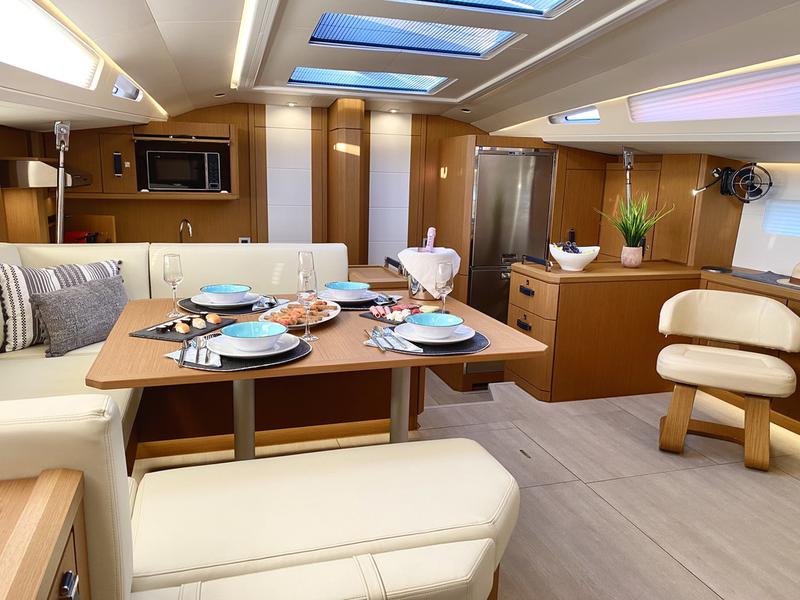 Book yachts online - sailboat - Jeanneau 60 - EUPHORIA - rent