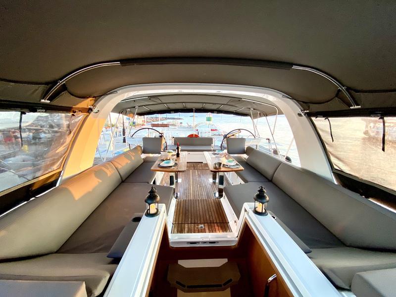 Book yachts online - sailboat - Jeanneau 60 - EUPHORIA - rent