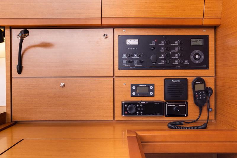 Book yachts online - sailboat - Jeanneau 54 - PANAYIOTIS K - rent