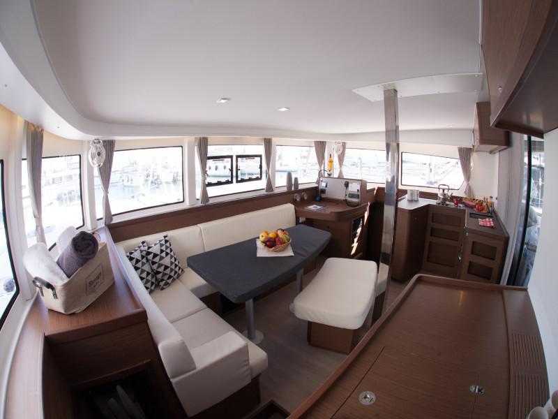 Book yachts online - catamaran - Lagoon 42 (4 dbl / 1 single ) - STOLOS - rent
