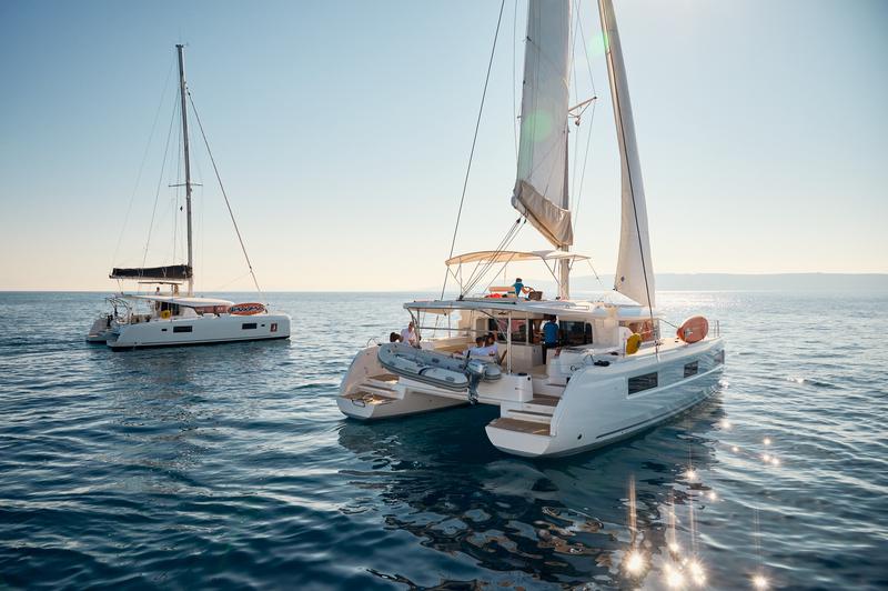 Book yachts online - catamaran - Lagoon 46 - Sensation  - rent