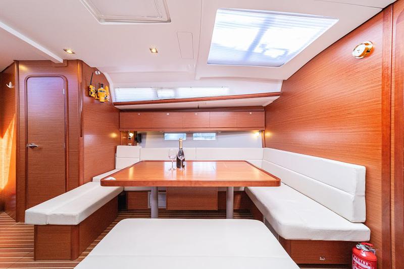 Book yachts online - sailboat - Dufour 460 Grand Large - CETO - rent