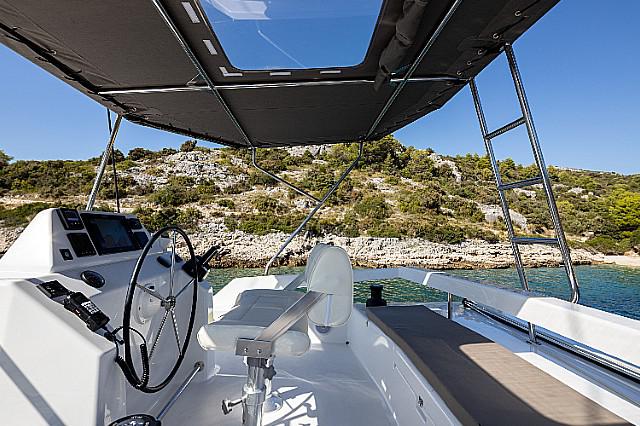 Book yachts online - catamaran - Dufour 48 Catamaran - BRO - rent