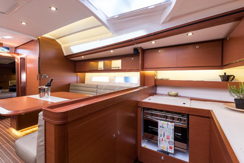 Book yachts online - sailboat - Dufour 56 Exclusive - BAZILIO - rent