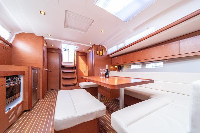 Book yachts online - sailboat - Dufour 460 Grand Large - FIVEK - rent