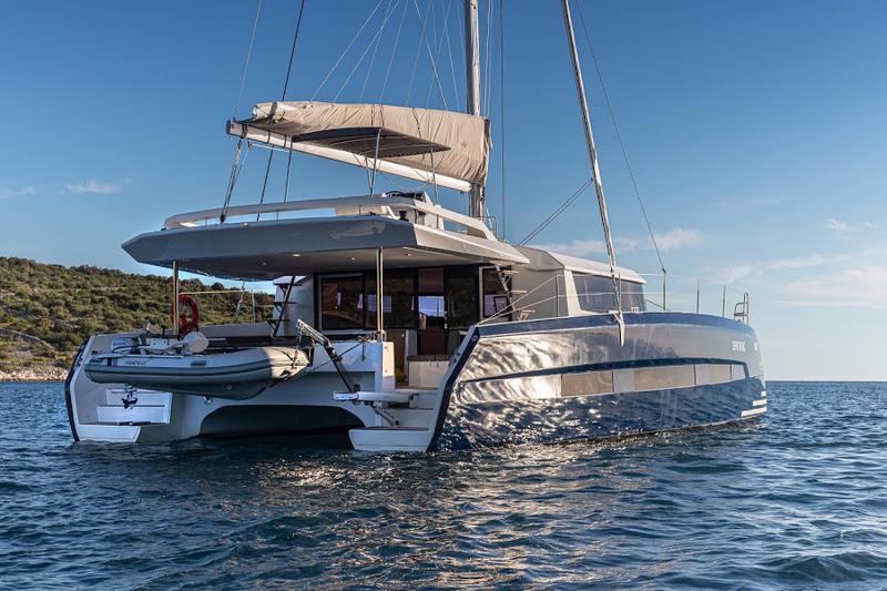 Book yachts online - catamaran - Dufour 48 Catamaran - PAX - rent