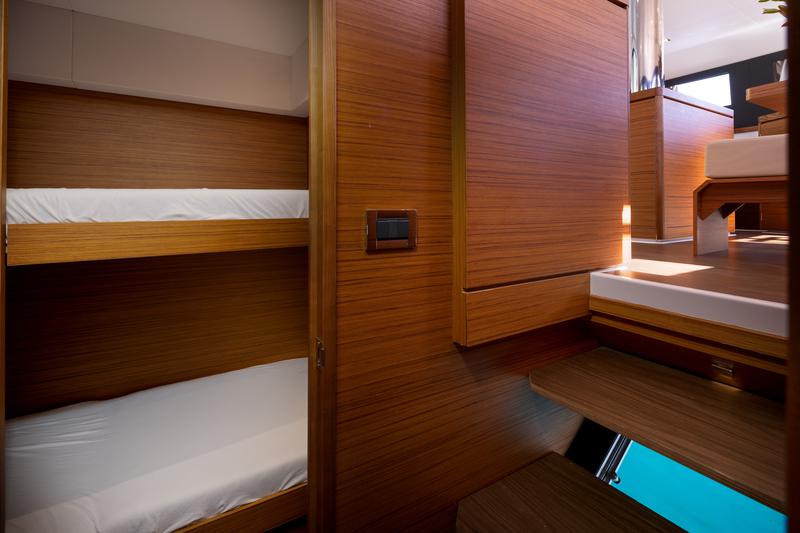 Book yachts online - catamaran - Dufour 48 Catamaran - PAX - rent