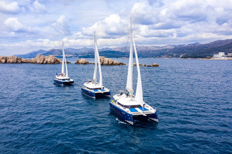 Book yachts online - catamaran - Dufour 48 Catamaran - PAX - rent