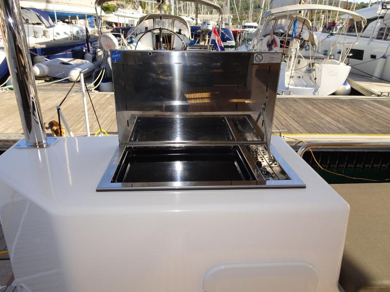Book yachts online - catamaran - Dufour 48 Catamaran - PAX - rent