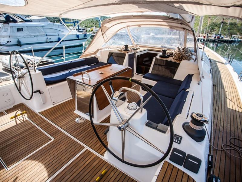 Book yachts online - sailboat - Dufour 56 Exclusive - TEFNUT - rent