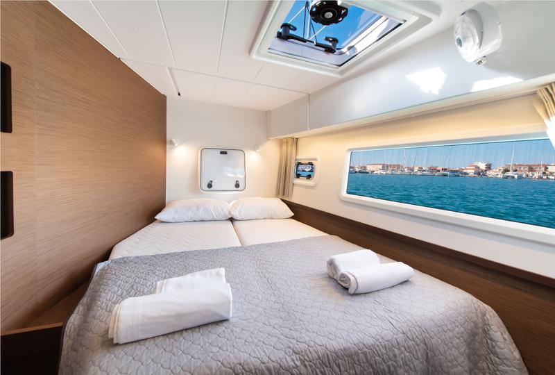 Book yachts online - catamaran - Lagoon 42 - Emma (A/C-Generator) (Pax 12) Brand New 2021 - rent