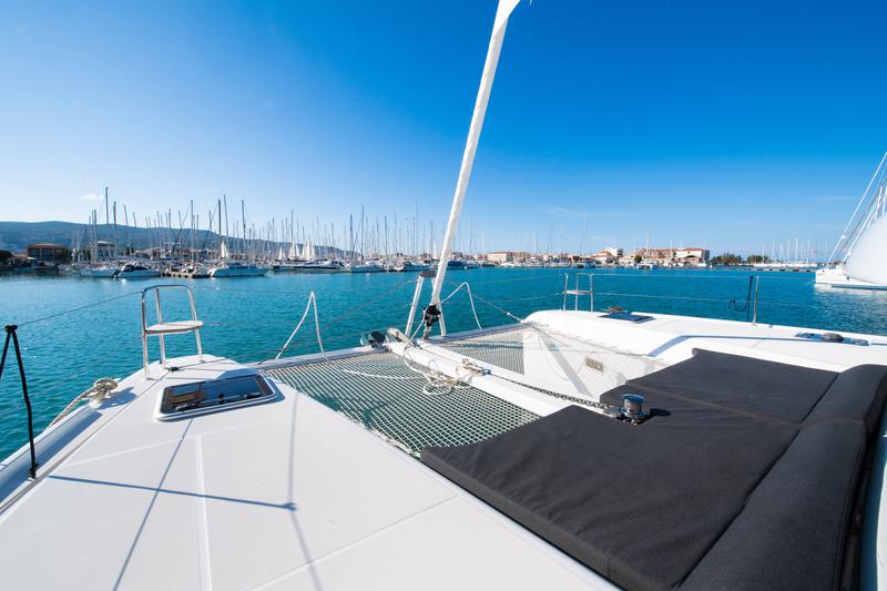 Book yachts online - catamaran - Lagoon 42 - Emma (A/C-Generator) (Pax 12) Brand New 2021 - rent