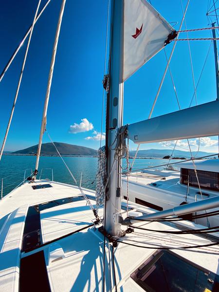 Book yachts online - sailboat - Beneteau Oceanis 51.1 - Vixen (A/C - Generator) (Pax 12)  - rent