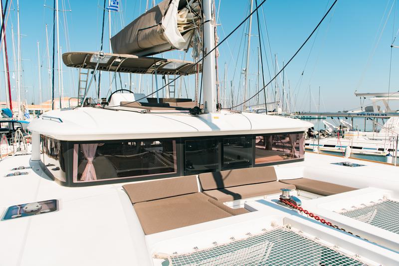 Book yachts online - catamaran - Lagoon 450  Flybridge - Athina (A/C - Generator) (Pax 12) (Rebuilt 2020) - rent