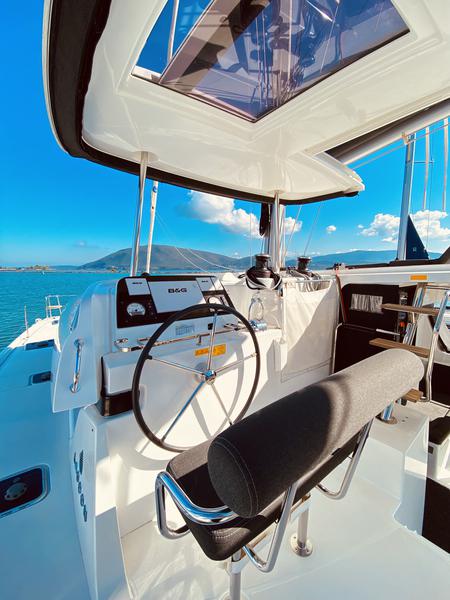 Book yachts online - catamaran - Lagoon 42 - Maresol (A/C - Generator) (Pax 12)  - rent
