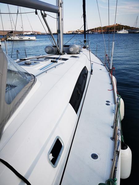 Book yachts online - sailboat - Beneteau Oceanis 50 Family - Seladon II - rent