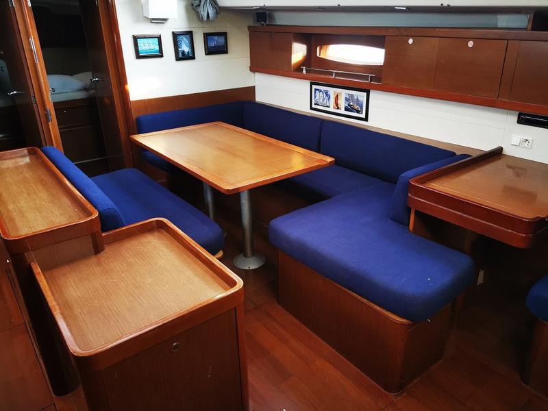 Book yachts online - sailboat - Beneteau Oceanis 50 Family - Seladon II - rent