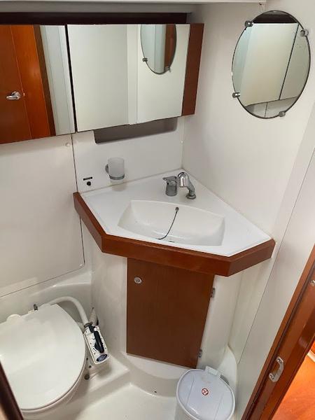 Book yachts online - sailboat - Beneteau Oceanis 50 Family - Seladon II - rent