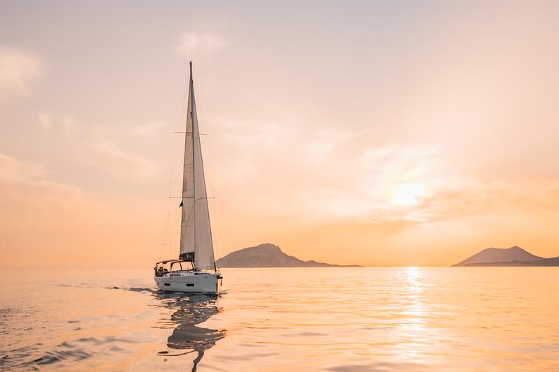 Book yachts online - sailboat - Dufour 530 - Venus - rent
